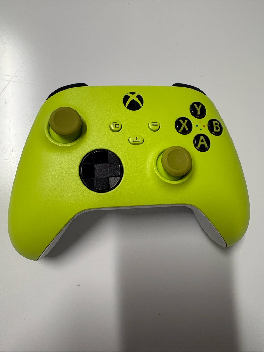 Xbox Series X|S Wireless Controller - Electric Volt